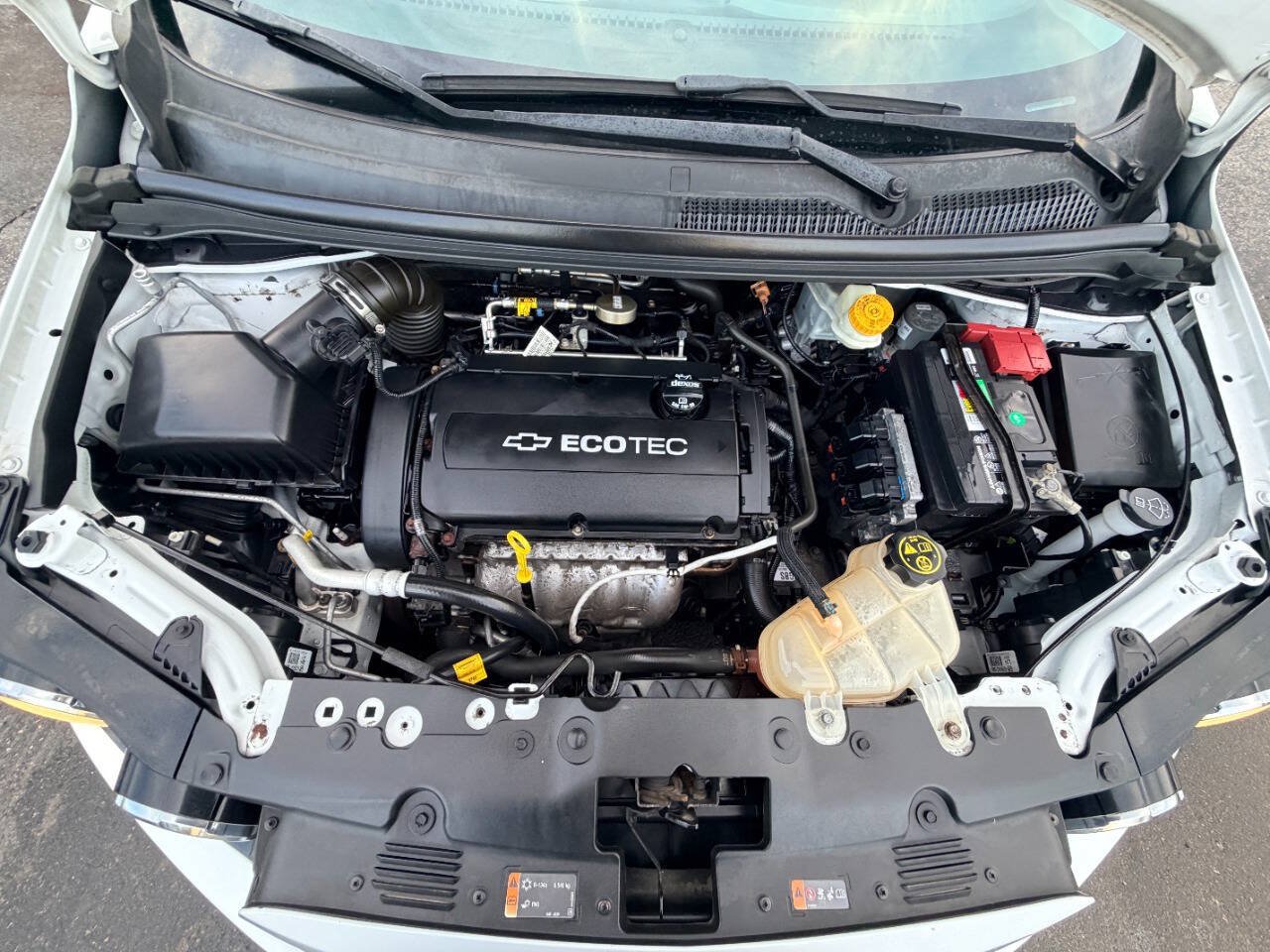 Used 2016 Chevrolet Sonic LT FWD image 10