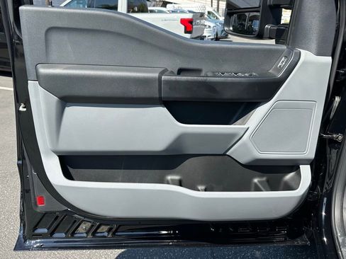 New 2026 Ford F250 XL w/ XL Chrome Package RWD image 12
