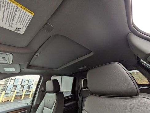 New 2026 GMC Sierra 3500 Denali w/ Denali Reserve Package image 28