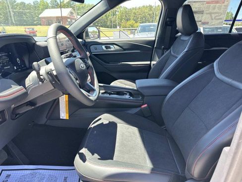 New 2026 Ford Explorer ST AWD/4WD image 9