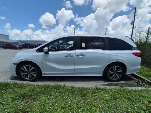 Certified 2023 Honda Odyssey Touring image 7
