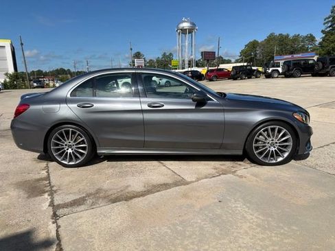 Used 2018 Mercedes-Benz C 300 Sedan image 5