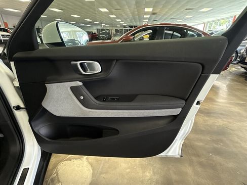 Used 2021 Polestar Polestar 2 AWD/4WD image 15