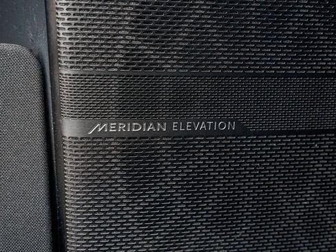 Used 2022 Rivian R1T Adventure image 9