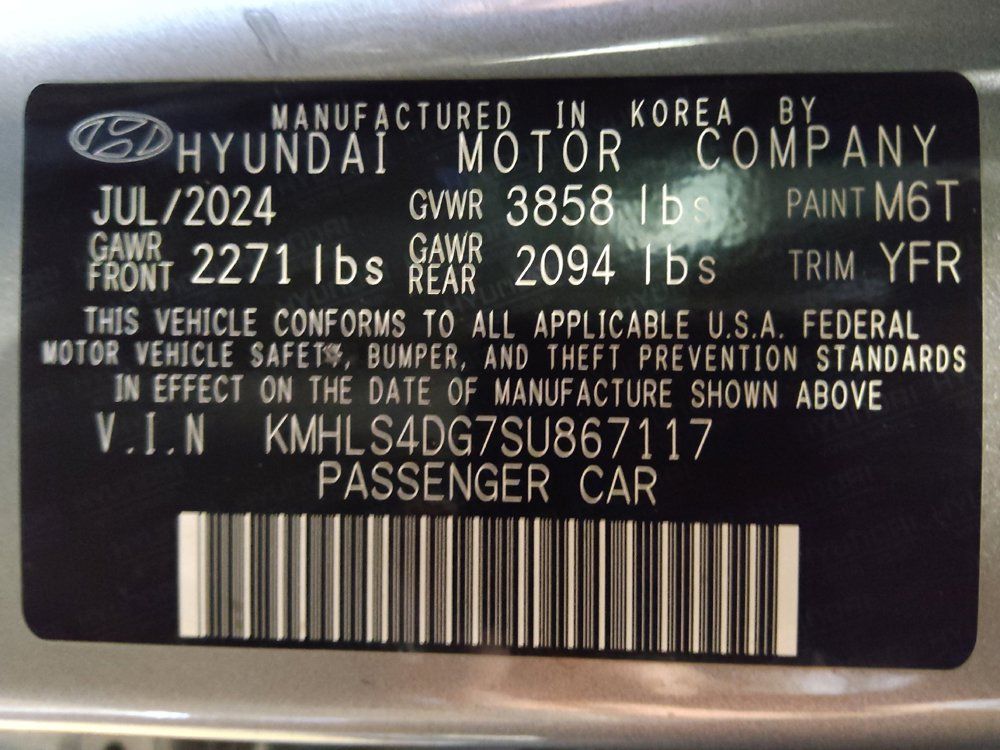 Used 2025 Hyundai Elantra SEL FWD image 33