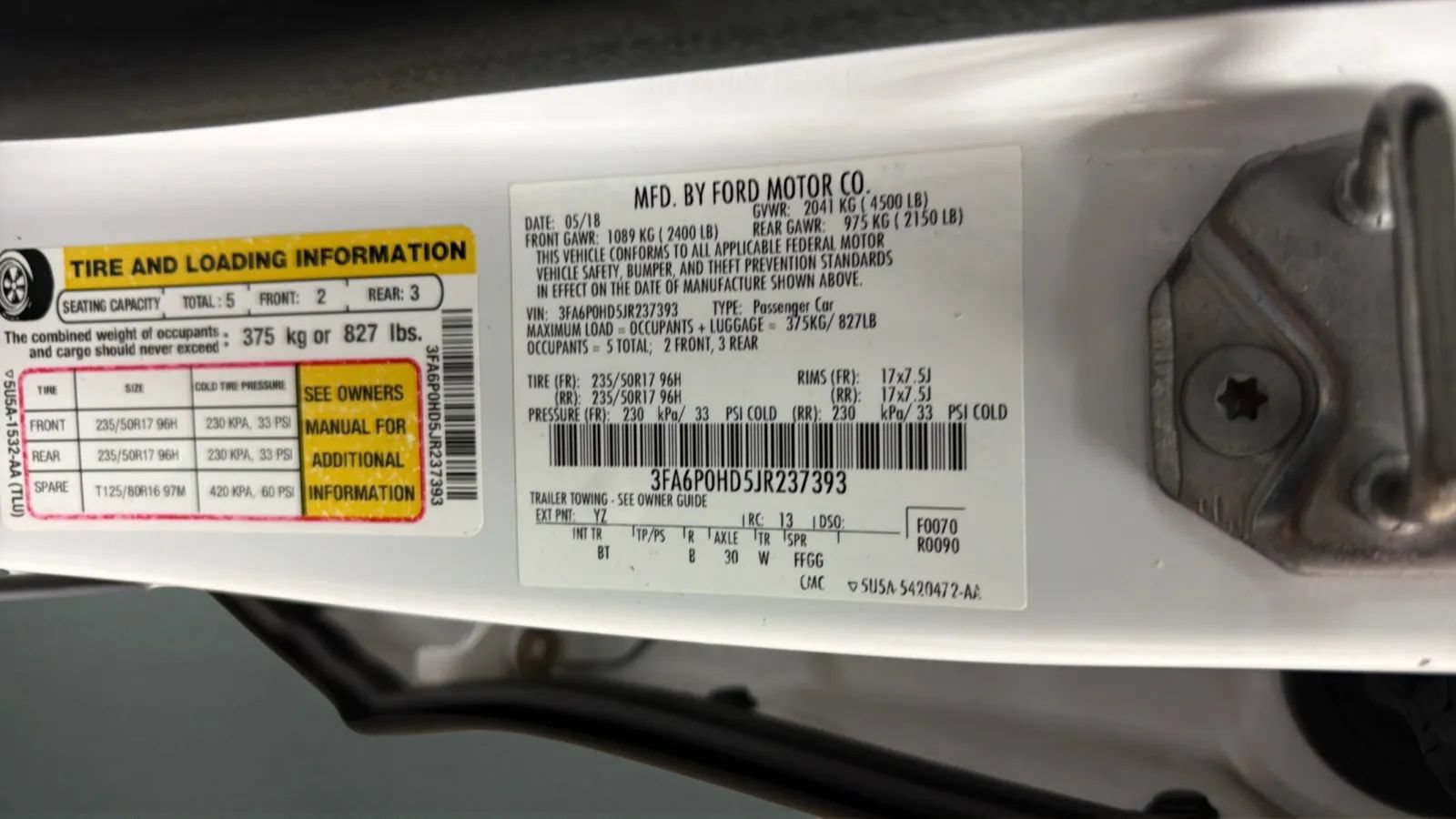Used 2018 Ford Fusion SE w/ Fusion SE Technology Package FWD image 25