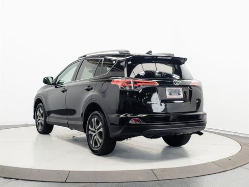 Used 2016 Toyota RAV4 LE FWD image 7