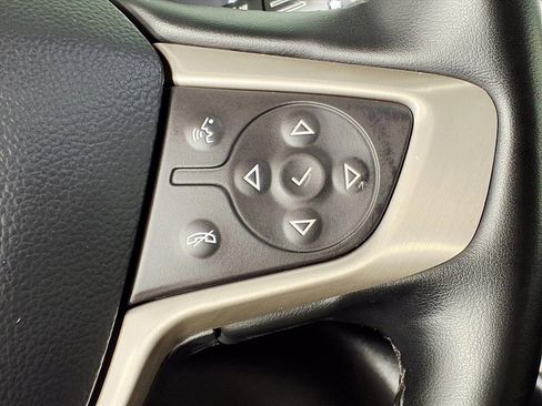 Used 2023 GMC Acadia Denali image 9