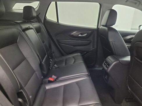 Used 2024 GMC Terrain SLT AWD/4WD image 19