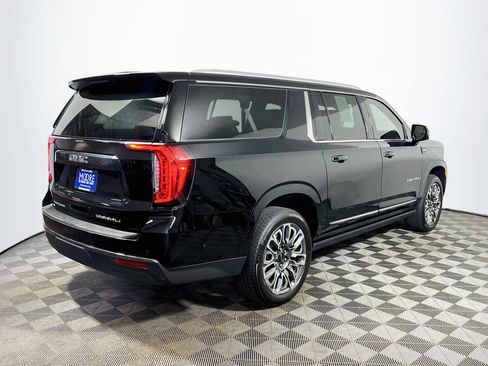 Used 2023 GMC Yukon XL Denali Ultimate AWD/4WD image 7