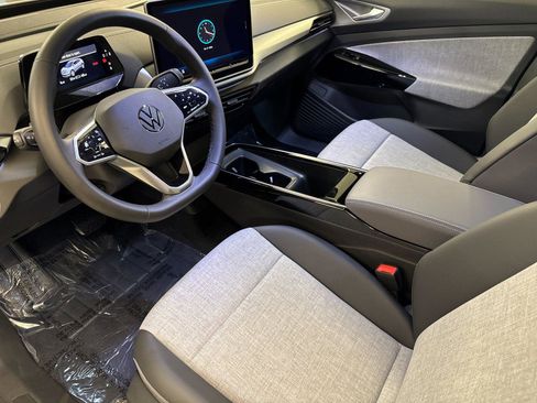 New 2026 Volkswagen ID.4 Pro image 9