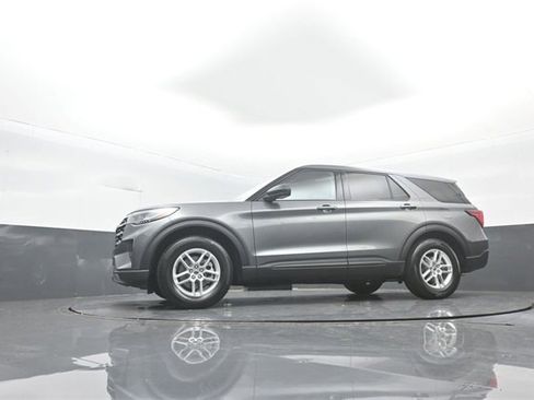 New 2026 Ford Explorer Active image 30