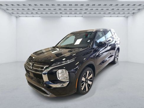 New 2026 Mitsubishi Outlander SEL image 2