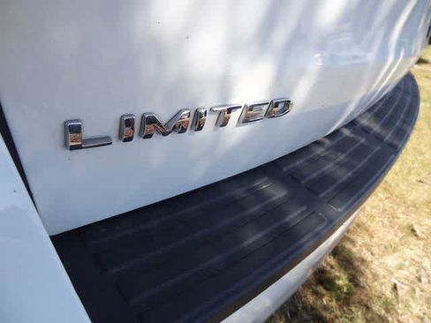 Used 2024 Ford Expedition Limited RWD image 14