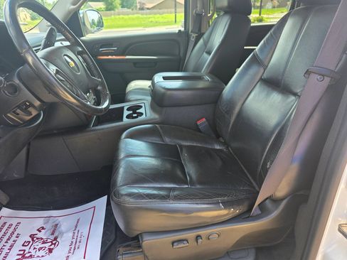 Used 2011 Chevrolet Silverado 1500 LTZ w/ LTZ White Diamond Edition AWD/4WD image 14