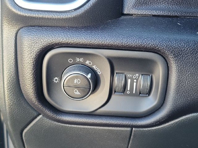 Used 2024 RAM 2500 Laramie w/ Night Edition AWD/4WD image 17