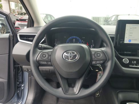 Used 2026 Toyota Corolla LE FWD image 25
