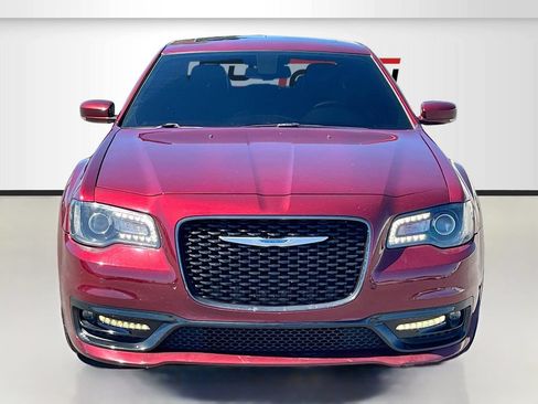 Used 2022 Chrysler 300 S RWD image 2
