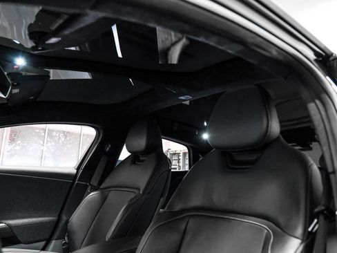 Used 2024 Lucid Air Touring AWD/4WD image 5