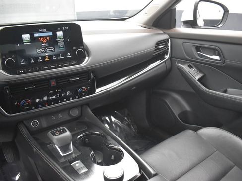 Used 2023 Nissan Rogue SL w/ SL Premium Package image 33