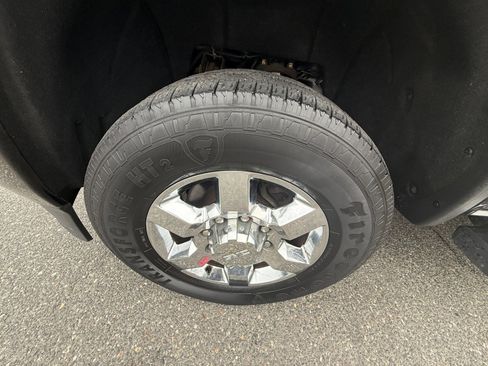 Used 2015 GMC Sierra 2500 SLT w/ All-Terrain HD Package image 13