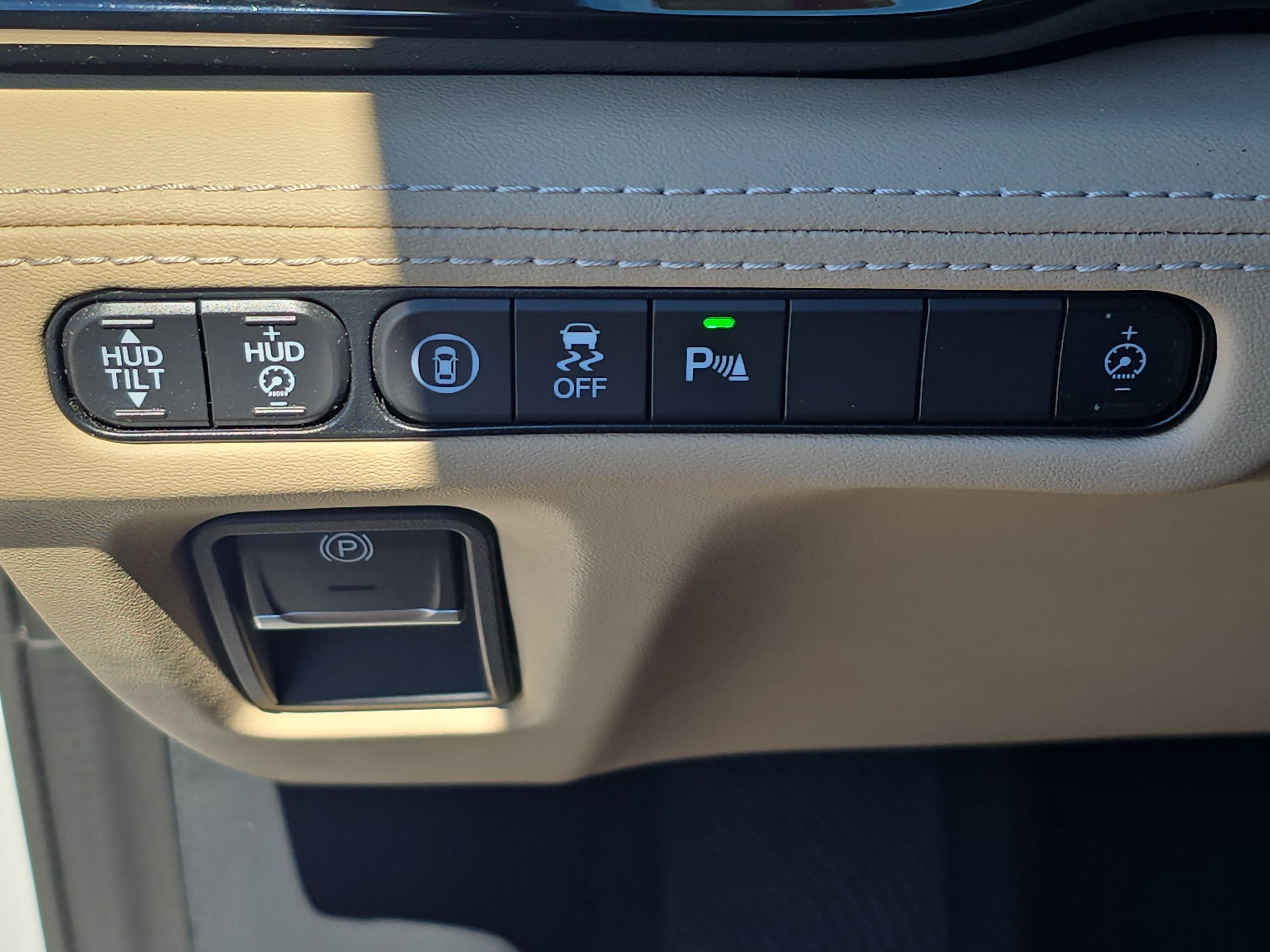 Certified 2023 Acura MDX w/ Advance Package AWD/4WD image 29