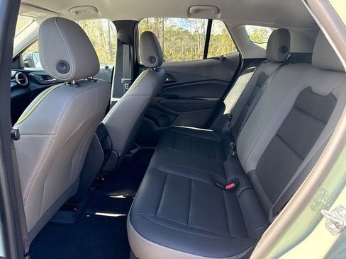 Used 2025 Chevrolet Trax ACTIV w/ Driver Confidence Package image 12