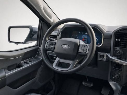 Used 2025 Ford F150 Lariat w/ Equipment Group 501A Mid AWD/4WD image 35