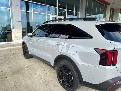 Used 2025 Kia Sorento SX Prestige AWD/4WD image 13