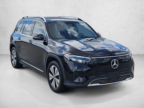 Used 2024 Mercedes-Benz EQB 300 4MATIC image 3