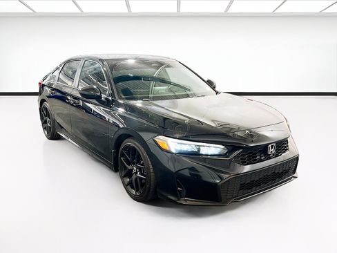 Used 2025 Honda Civic Sport image 3