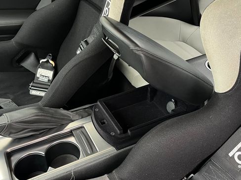 Used 2009 Nissan GT-R Premium image 28