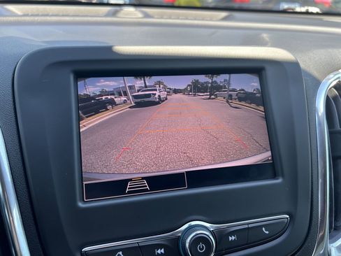 Used 2024 Chevrolet Equinox LS w/ LS Convenience Package FWD image 25