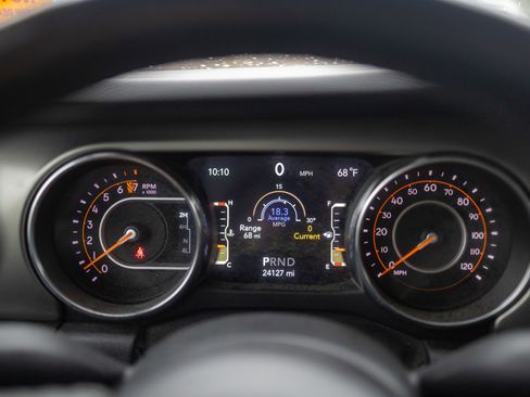 Used 2021 Jeep Wrangler Unlimited Sport image 27