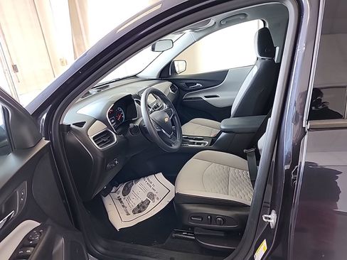 Used 2019 Chevrolet Equinox LS w/ LS Convenience Package image 7
