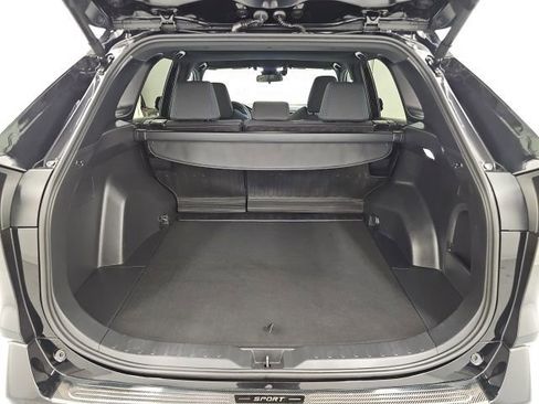 Used 2024 Toyota RAV4 SE image 32