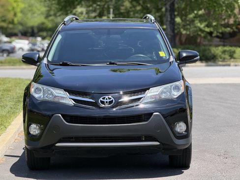 Used 2013 Toyota RAV4 XLE FWD image 4