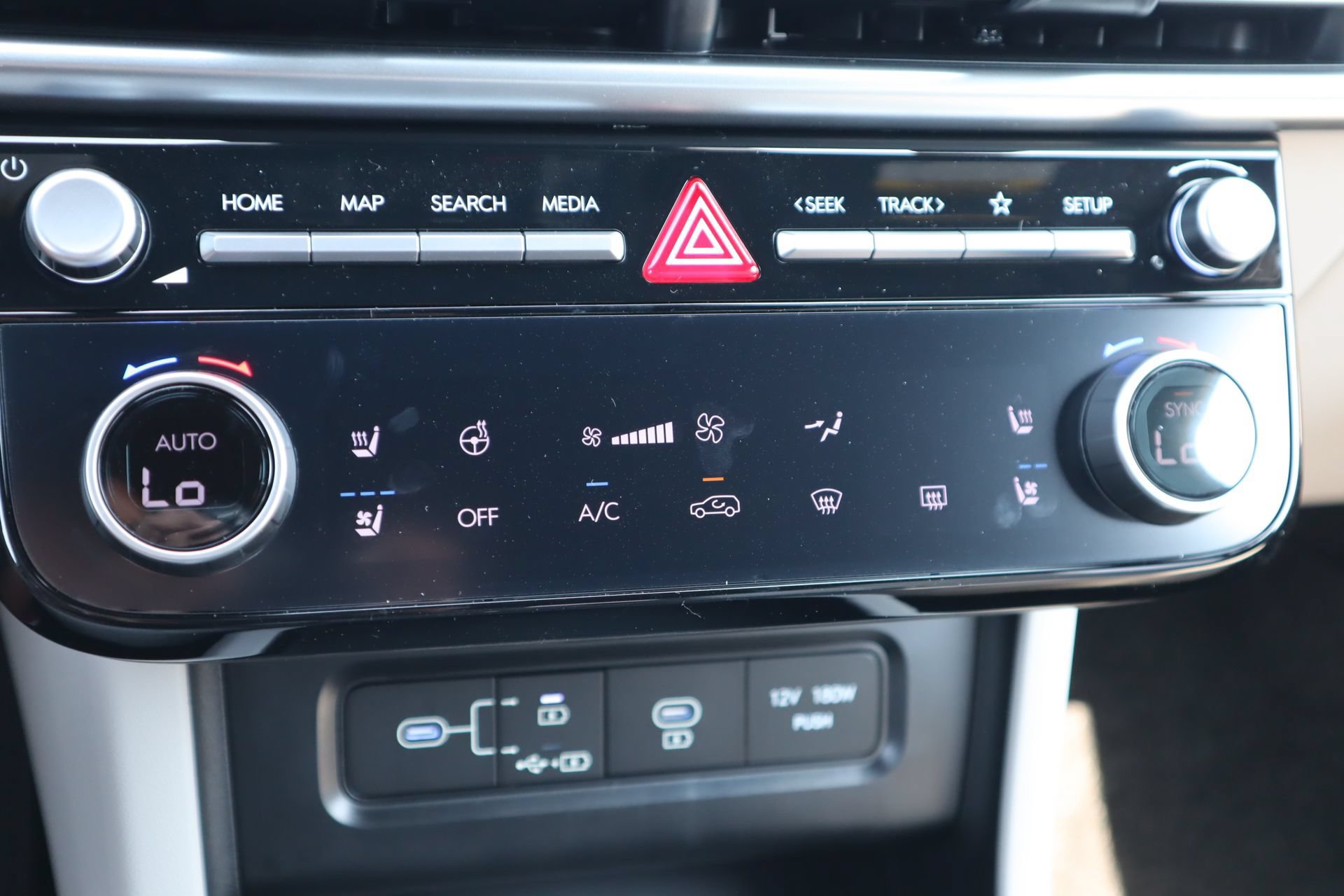 New 2026 Hyundai Tucson Limited AWD/4WD image 15