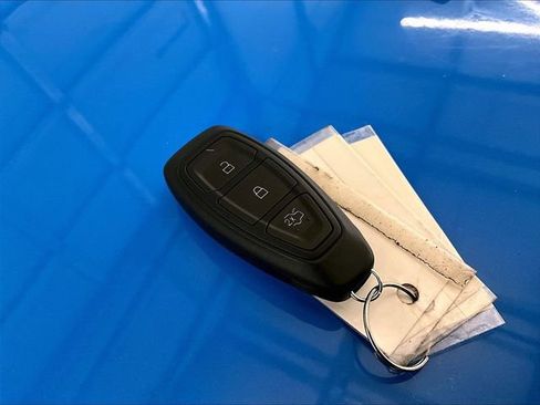 Used 2017 Ford Focus RS AWD/4WD image 9