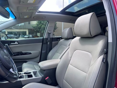 Used 2019 Kia Sportage EX w/ EX Technology Package FWD image 21