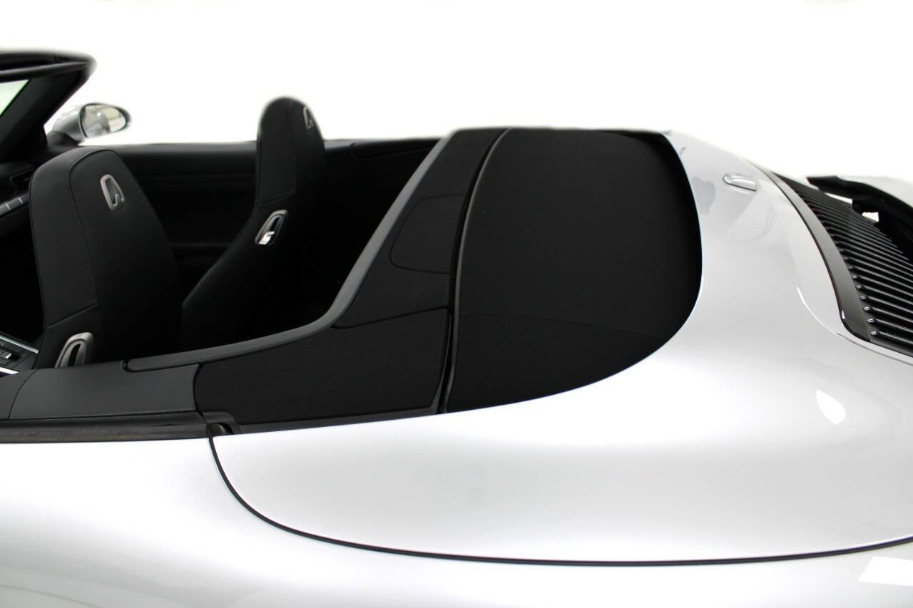 Used 2017 Porsche 911 Carrera image 50