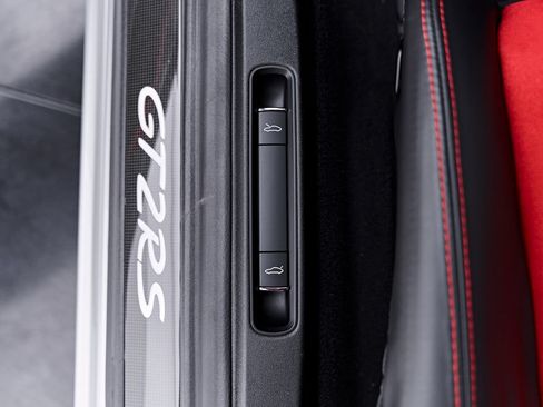 Used 2019 Porsche 911 GT2 RS RWD image 55