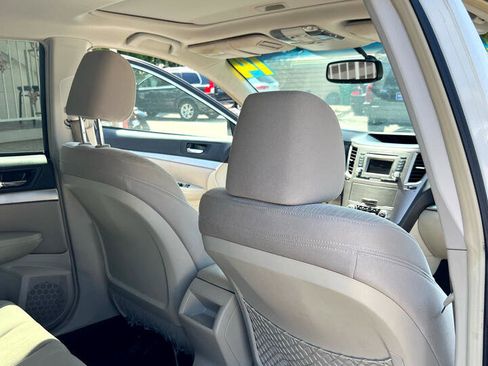 Used 2014 Subaru Outback 2.5i Premium w/ Moonroof Package image 6