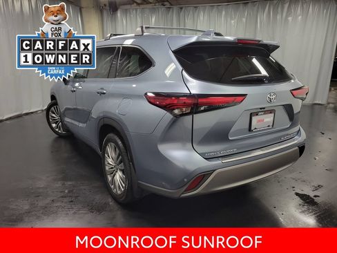 Used 2022 Toyota Highlander Platinum AWD/4WD image 6