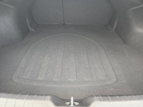 Used 2025 Kia K4 LXS image 36