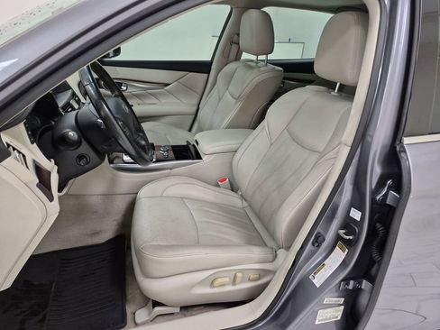 Used 2015 INFINITI Q70 L 5.6 w/ V8 Deluxe Technology Package image 20