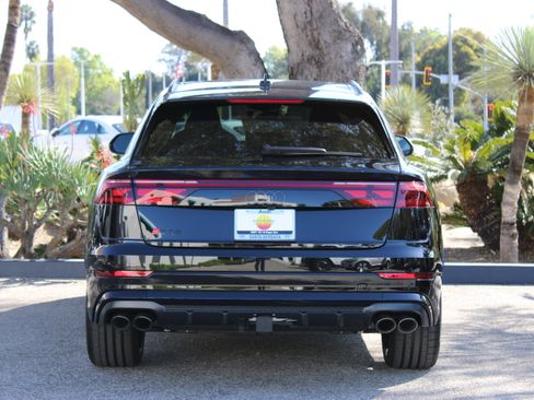New 2026 Audi SQ8 Prestige image 6
