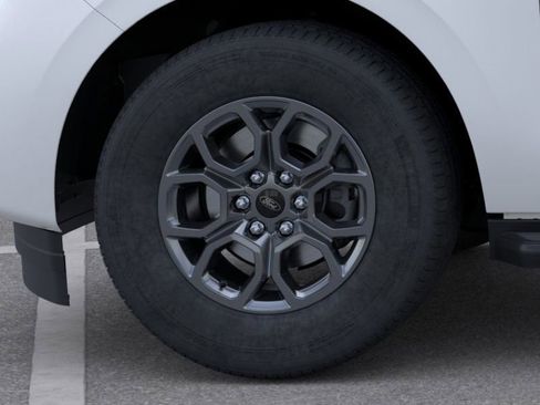 New 2025 Ford Expedition Active image 19