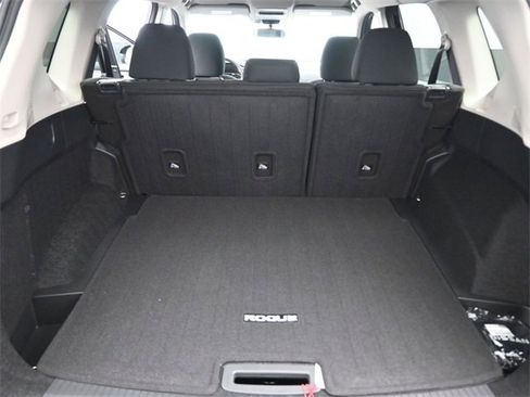 New 2026 Nissan Rogue S image 14