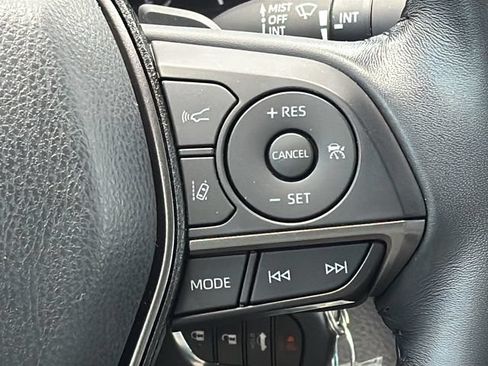 Used 2023 Toyota Camry SE FWD image 22